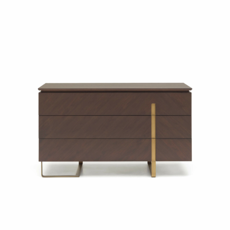 Chest of drawers in solid walnut